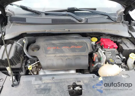 2019 Jeep Compass Trailhawk 4X4 from USA, damaged, VIN 3C4NJDDB8KT795228